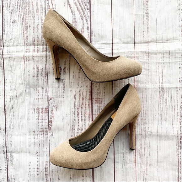 Dolce Vita Tan Suede Hidden Platform Heels 7 - Picture 2 of 8
